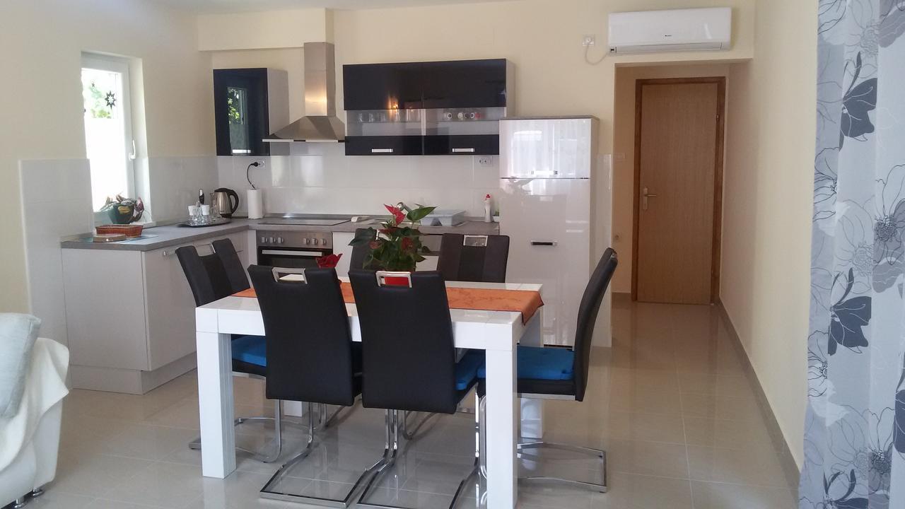 Apartment Anita Vodice Buitenkant foto